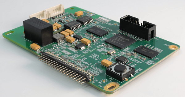 Isang bagong batayang materyal para sa pag-recycle ng circuit board: natutunaw kapag nasa tubig