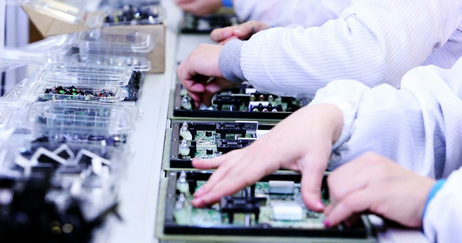 Paano mabawasan ang mga panganib sa proyekto sa pamamagitan ng mga makabagong solusyon ng mga pabrika ng PCBA?