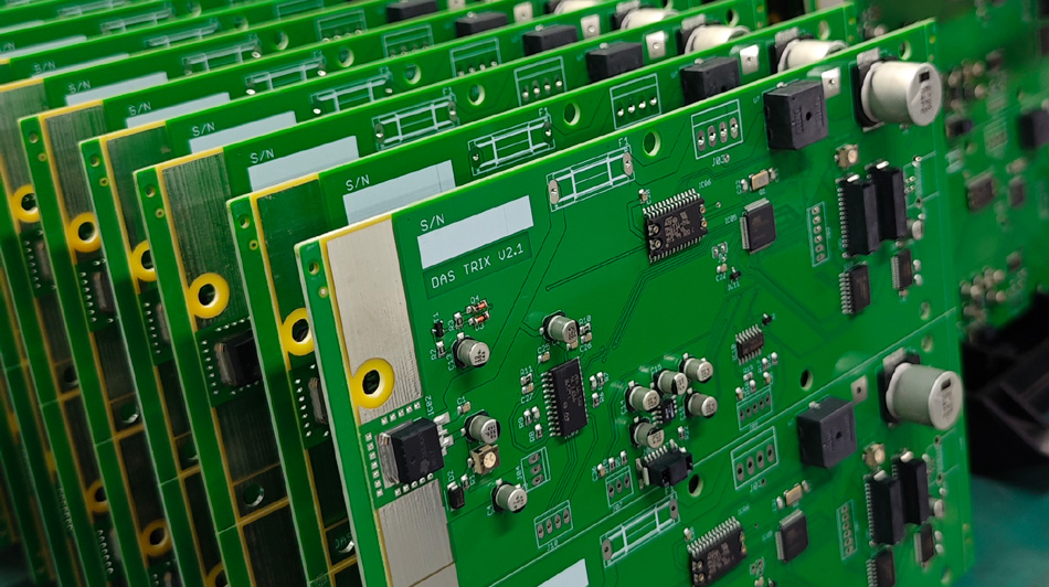 Pagtatasa ng mga pandaigdigang modelo ng pakikipagtulungan ng pabrika ng PCBA: mga hamon at pagkakataon