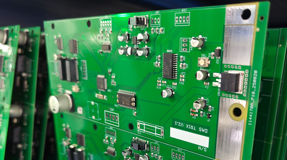 Fabrikker bør tilskynde medarbejdernes deltagelse i kvalitetsstyring og etablere en problemfeedbackmekanisme. Medarbejderne har det mest intime kendskab til produktionsprocessen gennem deres daglige arbejde, og rettidig feedback letter hurtig handling.