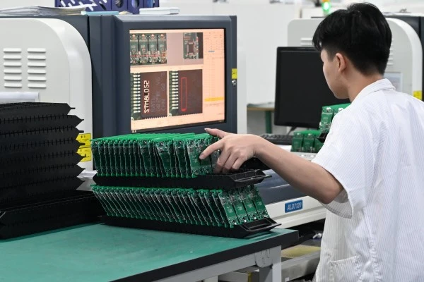 Ang Motion Sensor PCBA Design ay Papasok sa 